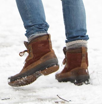 Warme Winterstiefel sind aktuell treue Begleiter.