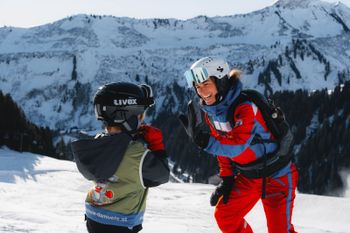 Skischulen bieten ein umfangreiches Angebot in Damüls, Mellau und Faschina.