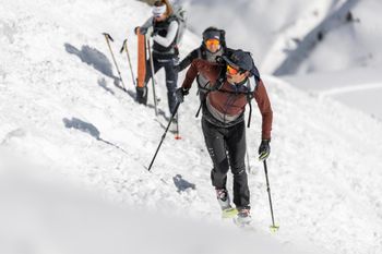 Dank des praktischen Speed Lock 2 plus Features sind die Stöcke mühelos längenverstellbar.