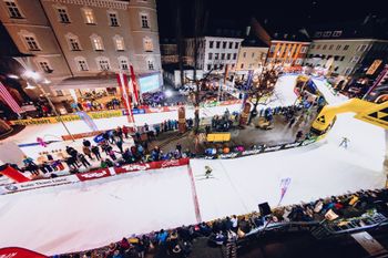 Der spektakuläre Dolomitensprint verwandelt das beschauliche Lienzer Stadtzentrum in eine actiongeladene Arena.
