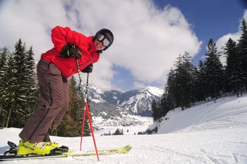 Jede Menge Powder erwartet Wintersportler im Skigebiet Krinnenalpe-Nesselwängle