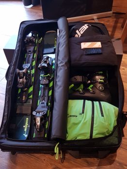 Mit den passenden Taschen ist der Voyager ideal für Reisen mit Flugzeug oder Bahn geeignet.