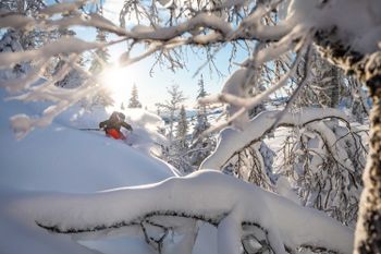 Elevenate Skibekleidung eignet sich für den langfristigen Einsatz in den Bergen.