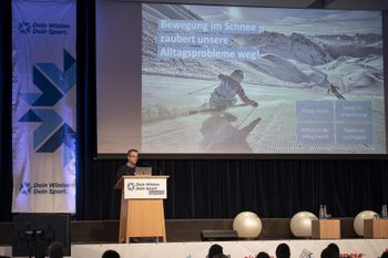 Zum Einstieg gab Prof. Dr. Roth Impulse aus der Wissenschaft.