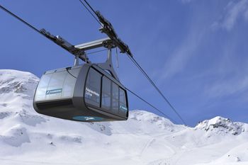 Die Falginjochbahn ist die erste Seilbahn ihrer Art in Österreich.