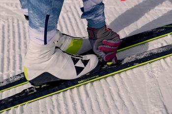 Zum Anpassen der Gleit- und Steigeigenschaften ist diese hochwertige Bindung verstellbar.