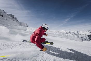 Die Curv-Serie von Fischer richten sich an fortgeschrittene und erfahrene Skifahrer.