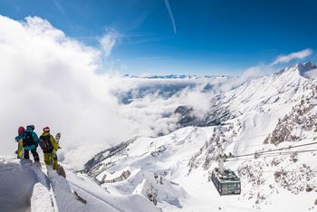 Mit der Nordkettenbahn kommen Freerider auf über 2250 Meter.