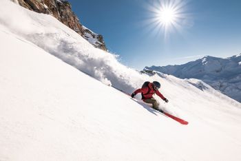 Wenn du die alle wichtigen Sicherheitshinweise beachtest, steht dem ungetrübten Powder-Spaß nichts im Weg.
