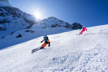 Ob Familienhang oder Kandahar-Abfahrt - in den beiden Skigebieten Garmisch-Classic und Zugspitze findet jeder die geeignete Piste.