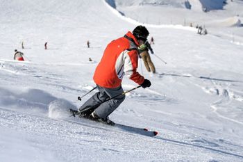 Fahren mit Umsicht und Risikobewusstsein sorgt für mehr Sicherheit auf der Skipiste.