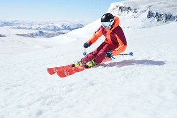 Halti produces high-quality clothing for professional and recreational athletes.