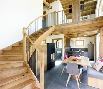 Sechs neue Chalets bieten privates Urlaubsglück in Grosslehen.