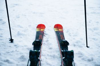 Eevery type of ski has its own rules regarding length.