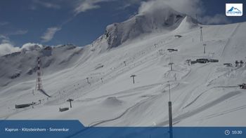450cm Schnee liegen aktuell am Kitzsteinhorn.