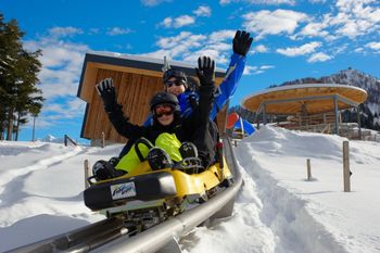 Rasanter Rodelspaß mit Timok's Coaster an der Mittelstation Streuböden.