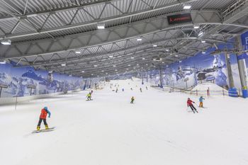 Fun on the slopes and powder snow in the Jever Fun Skihalle Neuss