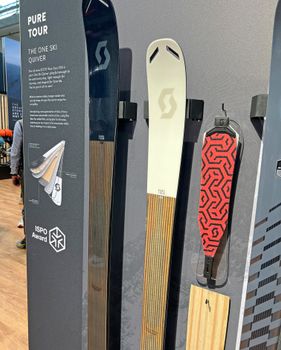 Den Tourenski SCOTT Pure Tour gibt es in zwei Varianten.