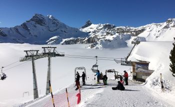 Knapp 30 Pistenkilometer wurden für Skifahrer und Snowboarder in Braunwald präpariert.