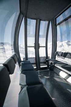 Sitzheizung darf in den modernen 10-Personen-Gondeln nicht fehlen.