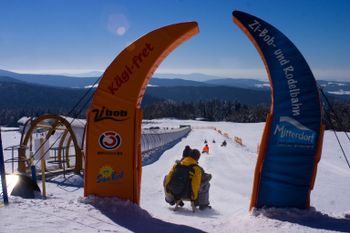 Im Ortsteil Alpe wartet die Rodelbahn.