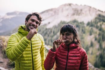 Die Kollektion eignet sich für Skitouren, Winterwanderungen, Mountaineering und mehr.