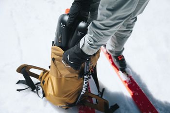 Praktische für die Berge und die Anreise: Rucksäcke der Sella Free Kollektion.