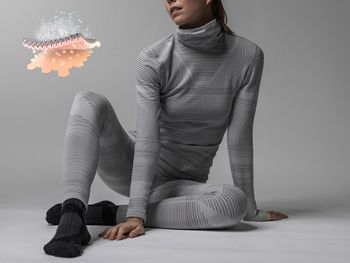 Als Zwei-Schicht-Gestrick wird das recycelte Polypropylen mit Baumwollfasern kombiniert.