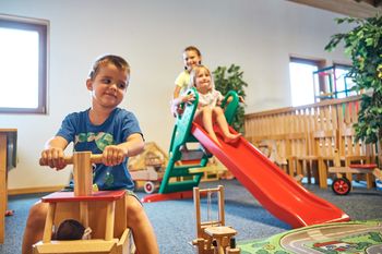 Die Kleinen dürfen sich in Didi's Kinder-Erlebnisland austoben.