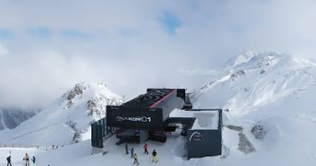 Wie im tiefsten Winter sieht es noch am Palinkopf in Ischgl aus.