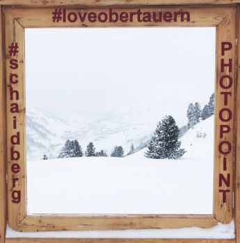 Sogar bei dichtem Nebel entstehen am Photopoint auf dem Schaidberg tolle Aufnahmen. Unter #loveobertauern kannst du deine Bilder mit anderen teilen.