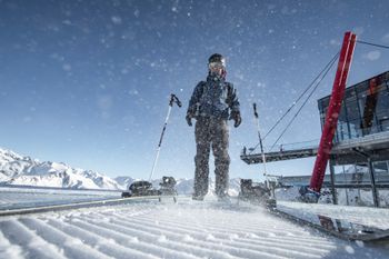Skifahren an der Adlerlounge im Großglockner Resort Kals/Matrei.
