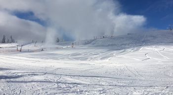 Schnee so weit das Auge reicht: Ein Bild vom 1. Dezember 2017 am Feldberg.