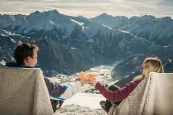 Erlebe einen Tag voller kulinarischer Genüsse, traumhafter Ausblicke und perfekter Pisten!