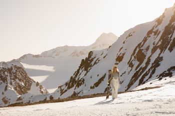 Sonnenbrille auf und ab an den Strand... äh nein, in den Schnee!