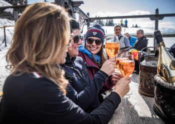 80 urige Hütten und Bergrestaurants sorgen für kulinarische Genussmomente.