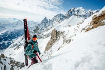 Die neue SCOTT Superguide Serie sorgt für sicheres Skifahren auch auf anspruchsvollstem Terrain.