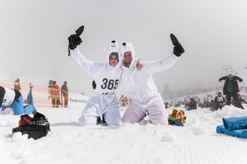 Als Team macht das Graben gleich noch mehr Spaß.