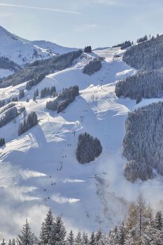 The World Cup downhill runs next to the 12er KOGEL track.