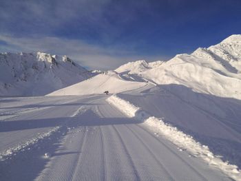 Mit dem reduzierten Schneestart-Tarif kommst du besonders günstig auf die Piste.