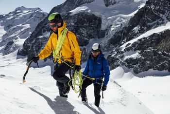 Gabriel Tschurtschenthaler verlässt sich bei jeder Tour auf seine Kameraden, seine Sinne und seine Ausrüstung.