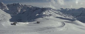 120 centimeters of snow on the mountain make for ideal skiing conditions.