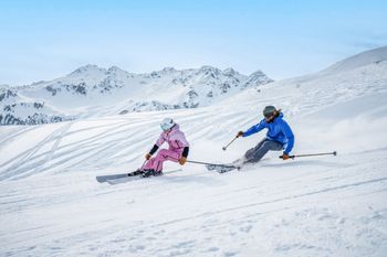 Im Ski Juwel Alpbachtal Wildschönau erwartet dich im Spätwinter besonders sonniges Skivergnügen.