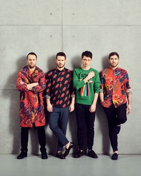 Das Skigebiet Hochzeiger feiert den Saisonauftakt mit Revolverheld.