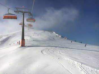Bei uns erfahrt ihr, welche Pisten und Lifte geöffnet sind.