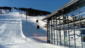 Auf eine gute Wintersaison hofft man auch am Arber, dem größten Skigebiet im Bayerischen Wald.