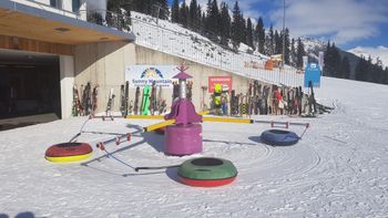 Jede Menge Spaß haben Kids auf dem 25.000 m² großen Kindergelände.