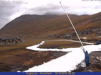 Snowfarming: Recycled Heaven for Skiing