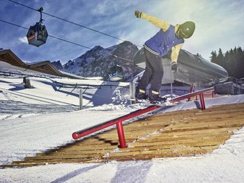 Jibs erinnern häufig an Elemente aus der Stadt.