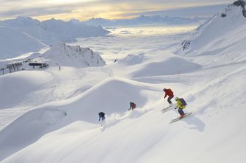 St. Anton hat für Skifahrer sowohl auf als auch abseits der Piste jede Menge zu bieten.